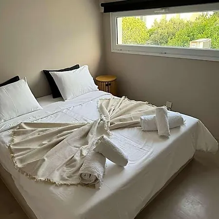 Noah Loft In Center Of Tínos