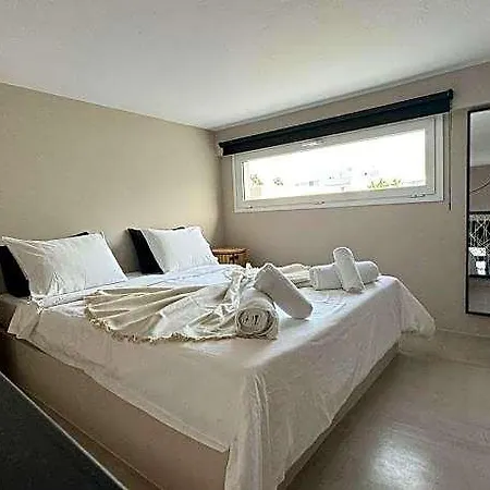 Noah Loft In Center Of 4*